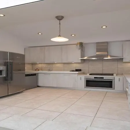 펜션 Lea - Three Bedroom With Terrace And Sea View *