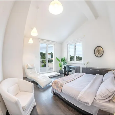 Lea - Three Bedroom With Terrace And Sea View 펜션