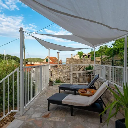 Lea - Three Bedroom With Terrace And Sea View * Маслиница