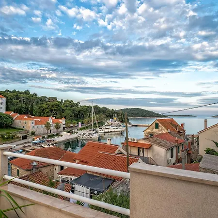 Lea - Three Bedroom With Terrace And Sea View Дом отдыха Маслиница