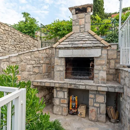 Lea - Three Bedroom With Terrace And Sea View