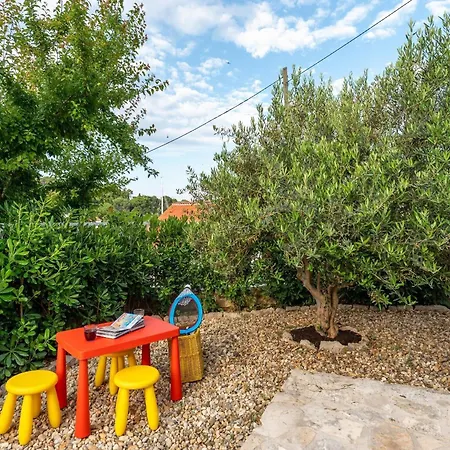 Lea - Three Bedroom With Terrace And Sea View Holiday home