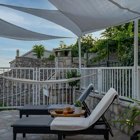 Lea - Three Bedroom With Terrace And Sea View Маслиница